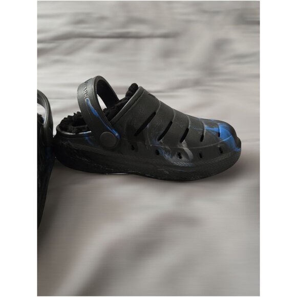 Rugged Shark Toddler Casual Fleece Lined Clogs Size 8 - NWT - Picture 4 of 8